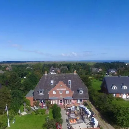 Vakantiehuis In With Swimming Pool Nebel